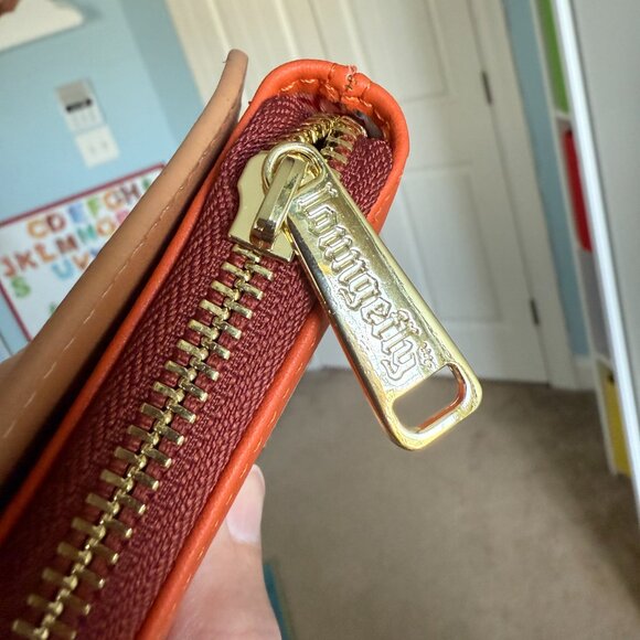 NWOT Loungefly Disney Alice in Wonderland March Hare Clutch Wallet - Picture 8 of 8